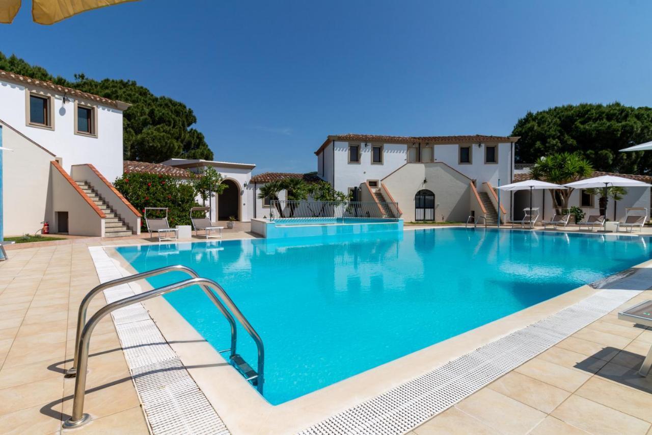 קרדדו Museddu Beach Residence מראה חיצוני תמונה