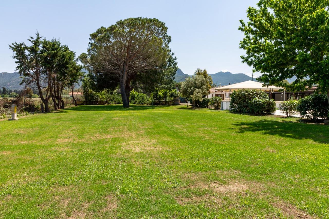 קרדדו Museddu Beach Residence מראה חיצוני תמונה