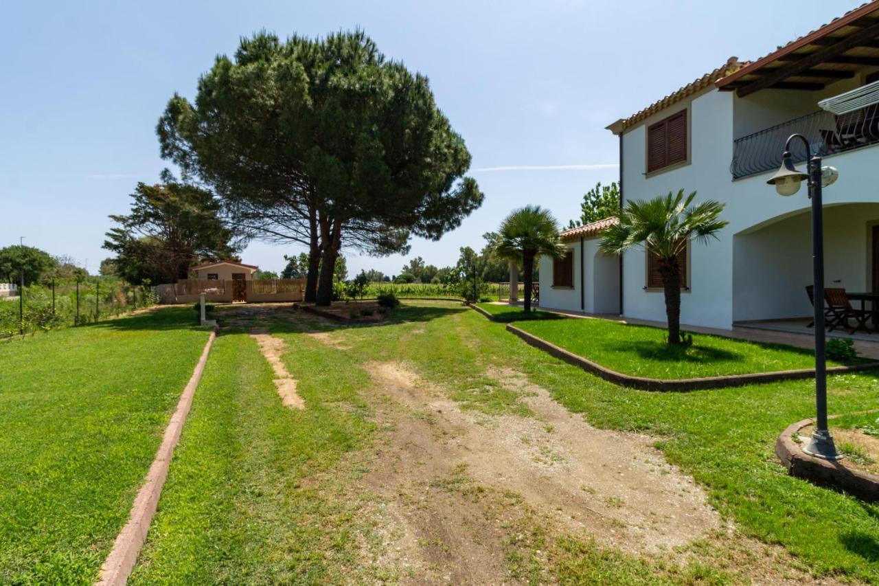 קרדדו Museddu Beach Residence מראה חיצוני תמונה