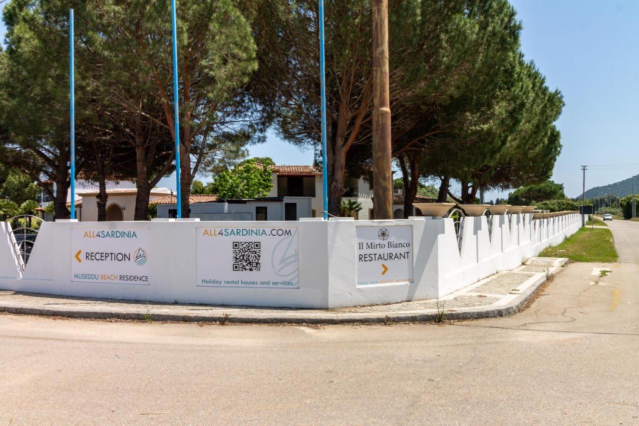 קרדדו Museddu Beach Residence מראה חיצוני תמונה